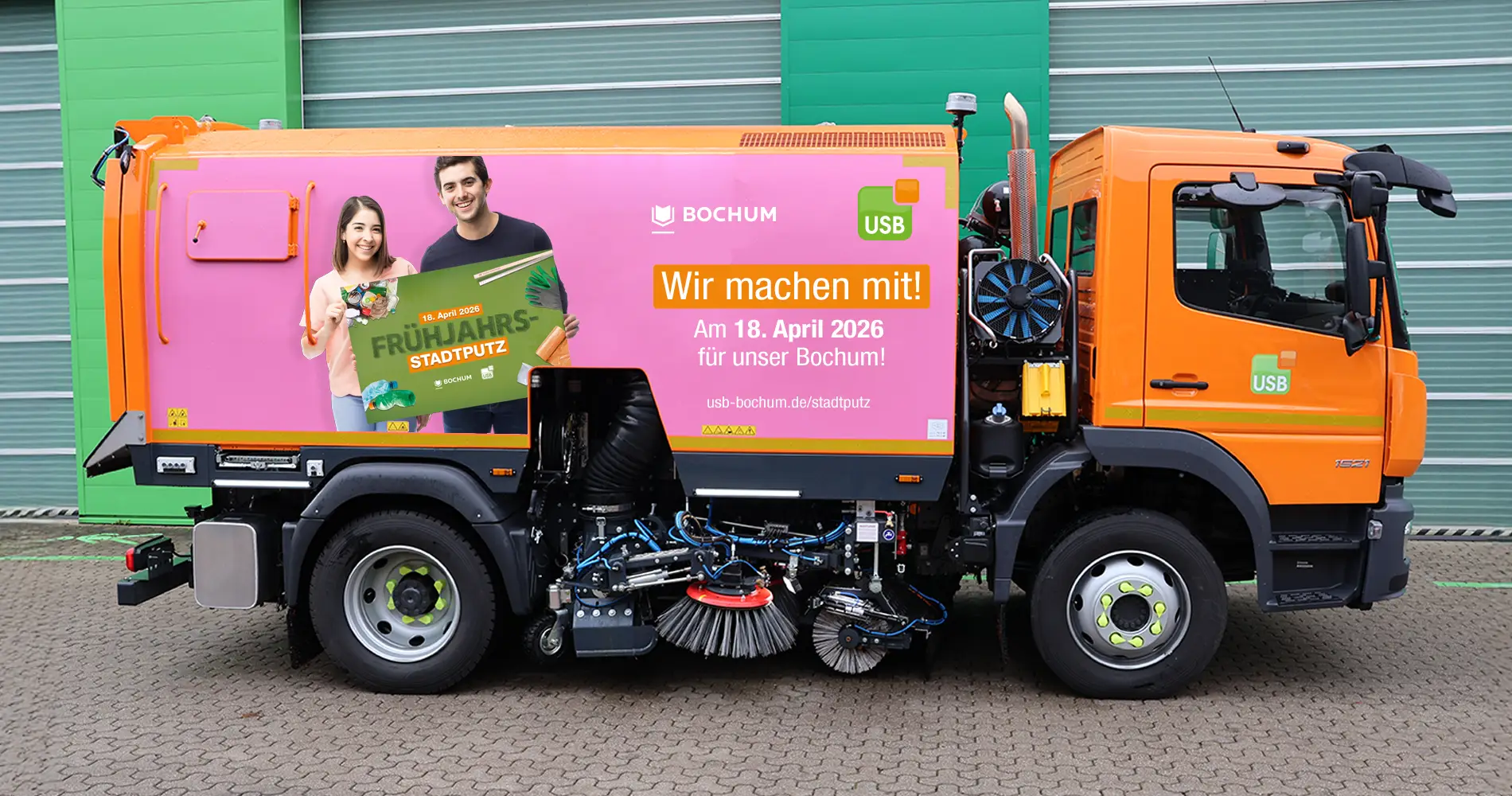 USB Frühjahrs-Stadtputz Bochum 2026 Kampagnenmotiv auf Kehrmaschine Fahrzeugbeschriftung