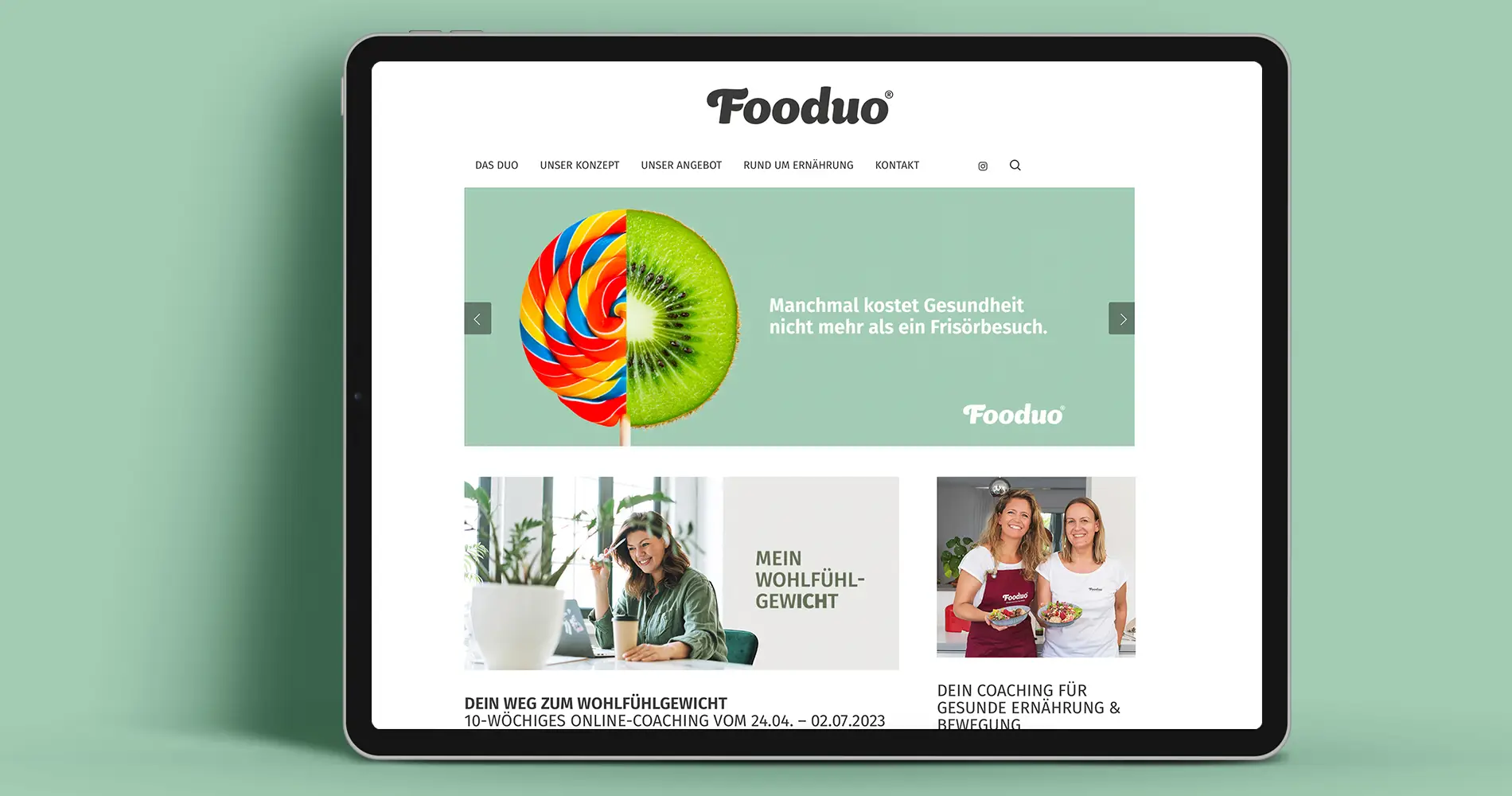 Screenshot der Fooduo-Website auf Tablet mit Kampagnenmotiv und Coaching-Angeboten