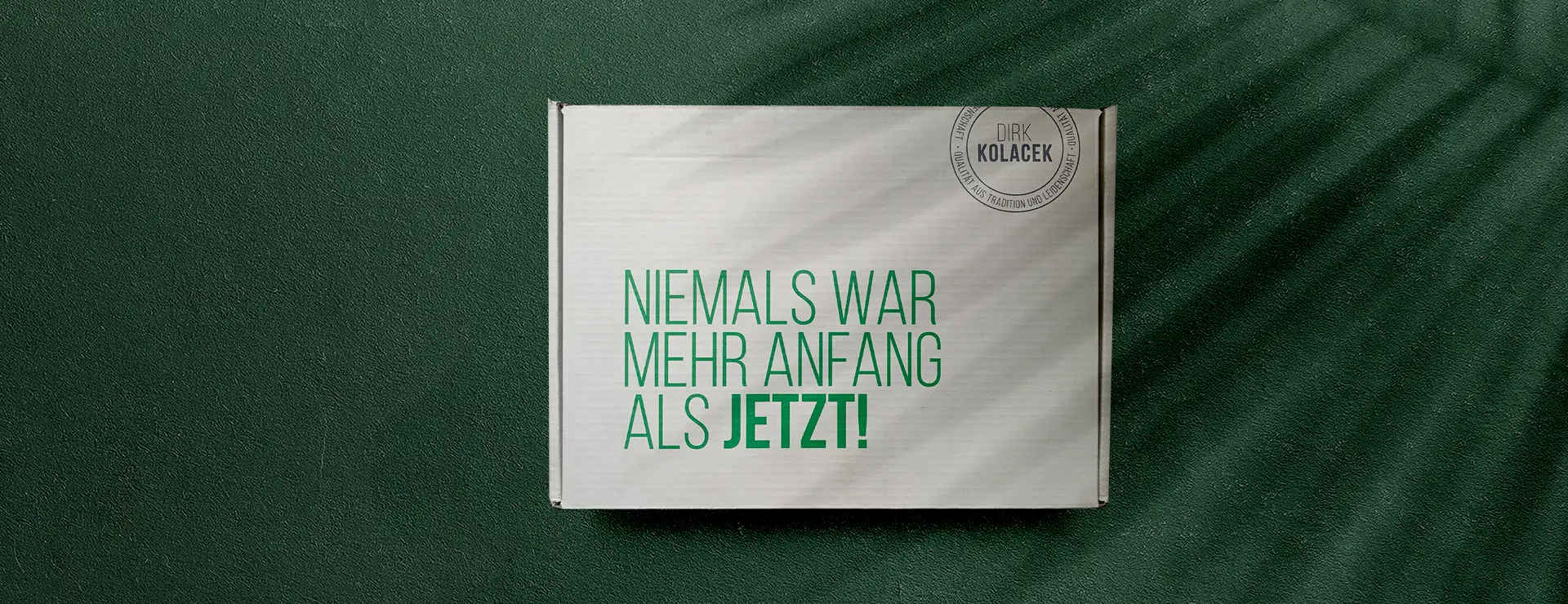 Versandbox mit nachhaltigem Mailing für ein Garten- und Landschaftsbauunternehmen mit Claim „Niemals war mehr Anfang als jetzt“
