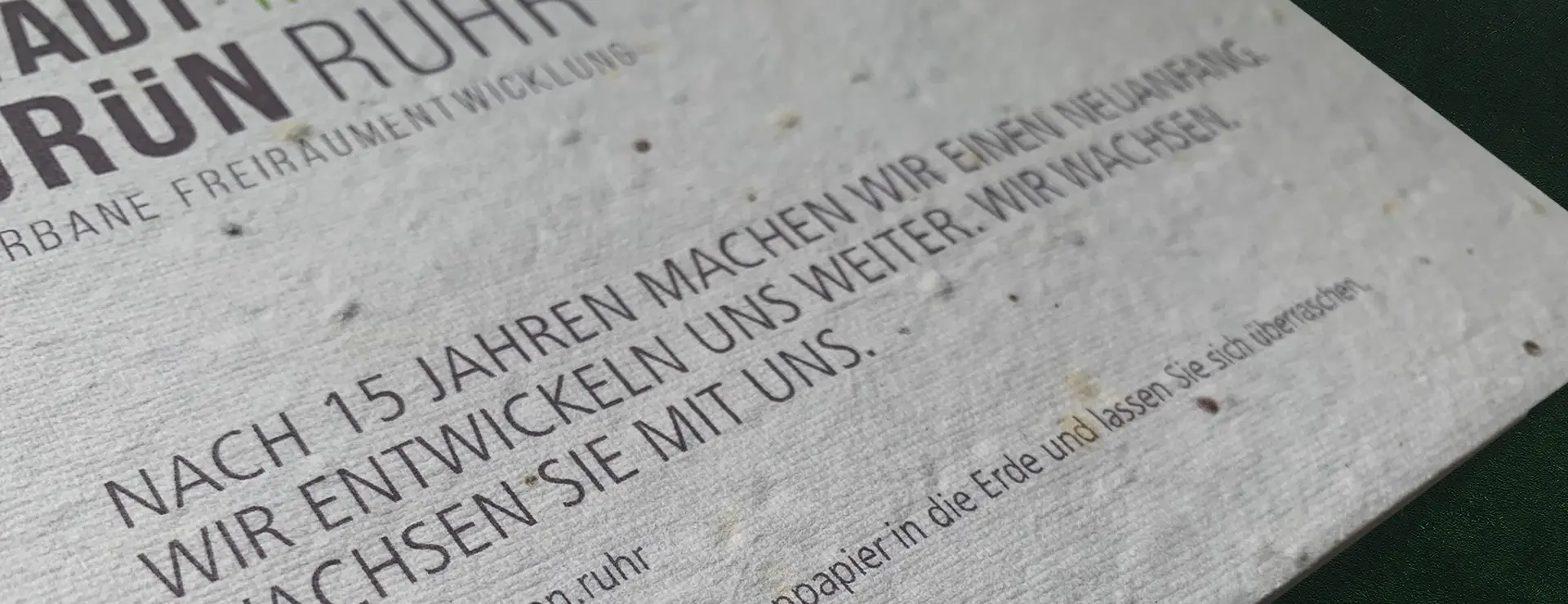 Mailing auf Samenpapier für ein Garten- und Landschaftsbauunternehmen mit nachhaltiger Botschaft