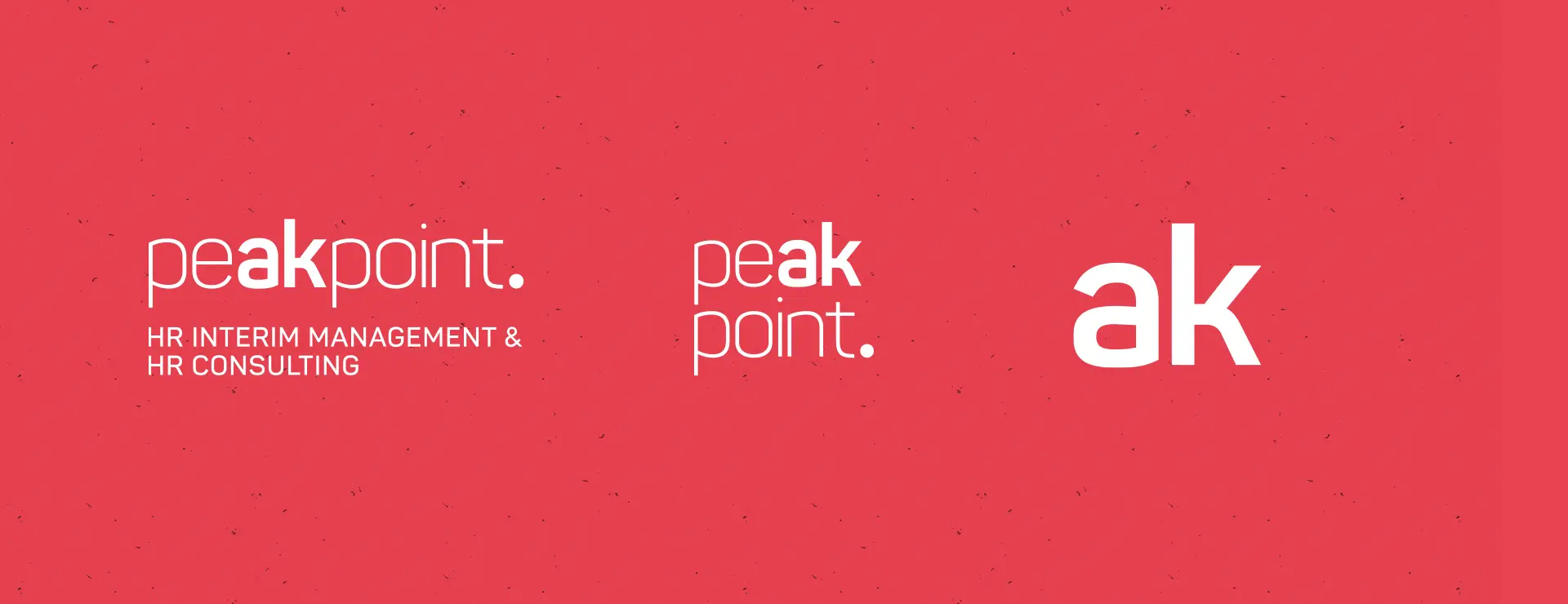 Varianten des Peakpoint Logos auf rotem Hintergrund, inklusive Wortmarke, reduzierter Typografie und Monogramm „ak“