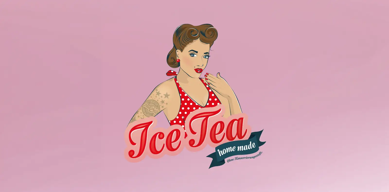 Produktbranding: Retro-Illustration einer Frau mit „Ice Tea“ Schriftzug auf rosafarbenem Hintergrund